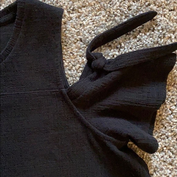 Madewell black cold shoulder top - Picture 3 of 4
